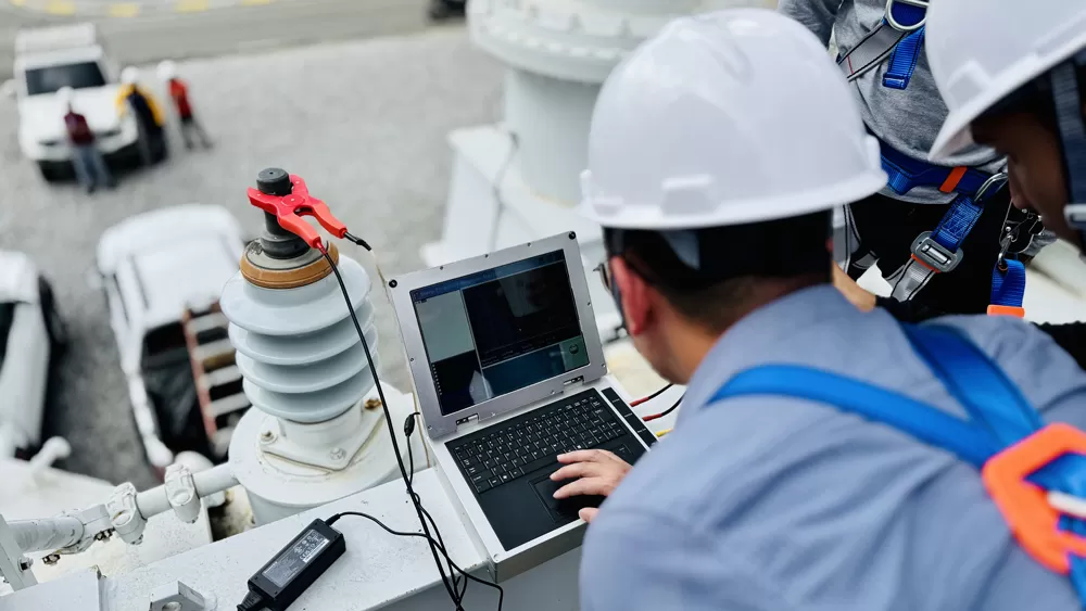 On-site Display of WDT-200 Sweep Frequency Response Analyser (SFRA)