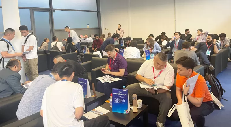 Xianheng Electrical Shines at the 25th Shanghai New Power Equipment Exhibition, Showcasing Self-Developed Innovations and Demonstrating Strength in International Delivery!